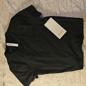 NWT lululemon classic fit cotton blend tee